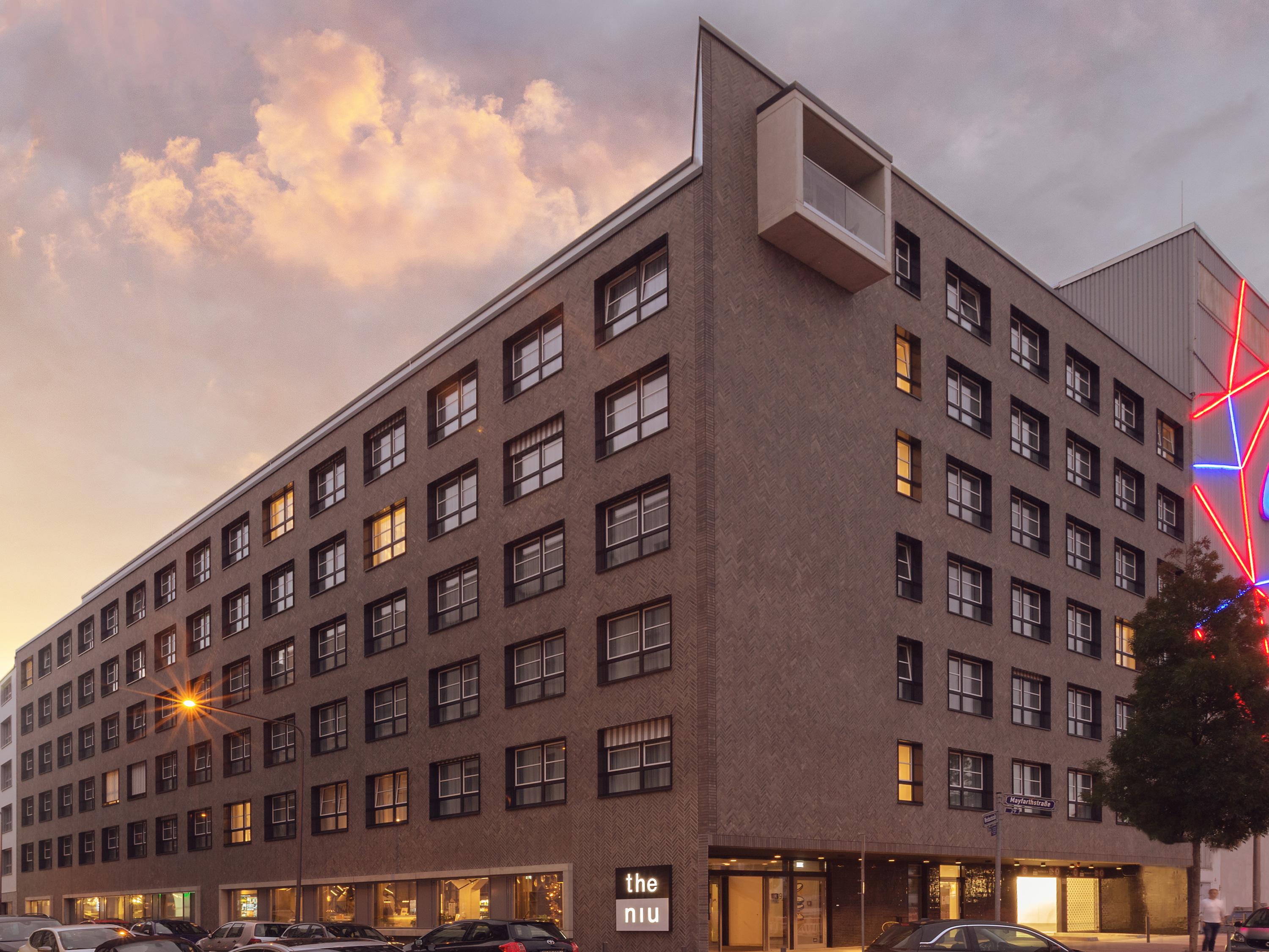 - The Niu, Coin Frankfurt Ostend By Ihg Hotel 3*